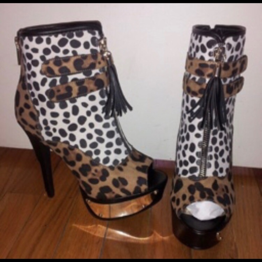 Leopard Print Bootie